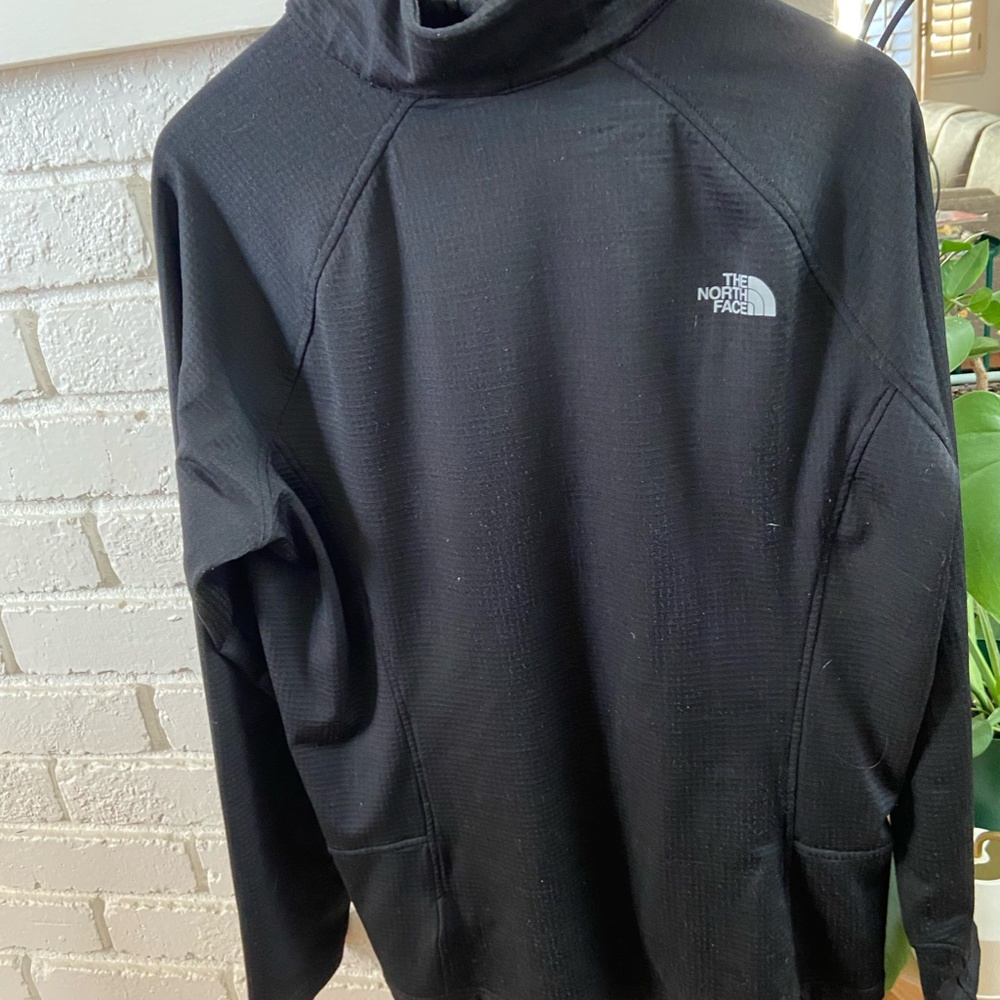 Lightweight Northface Half-Zip Jacket - image 4